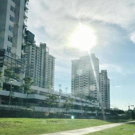 Putrajaya Dwiputra 6 Plus 1 Pax Blissful Fully Air-Con Suite Bagian luar foto
