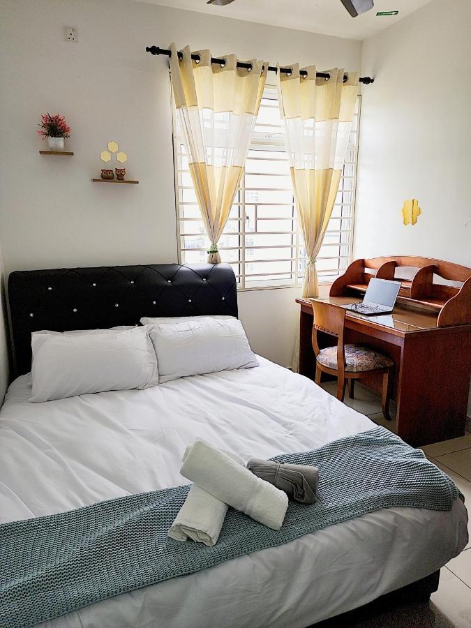 Putrajaya Dwiputra 6 Plus 1 Pax Blissful Fully Air-Con Suite Bagian luar foto